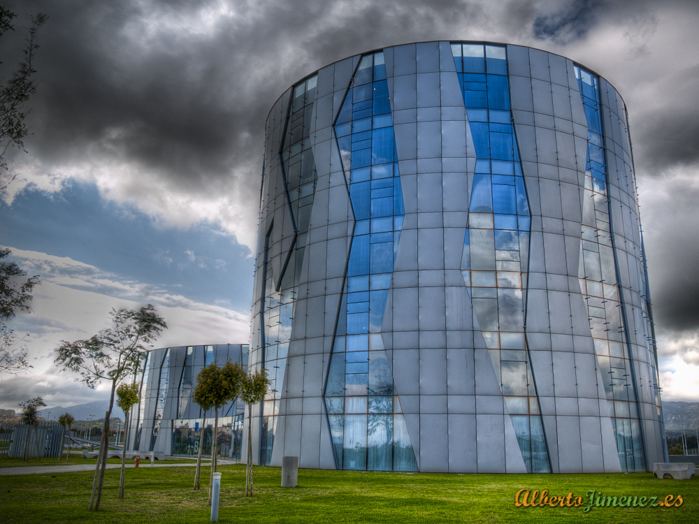 Edificio Fresno oficinas Cádiz – fachada unitizada de vidrio