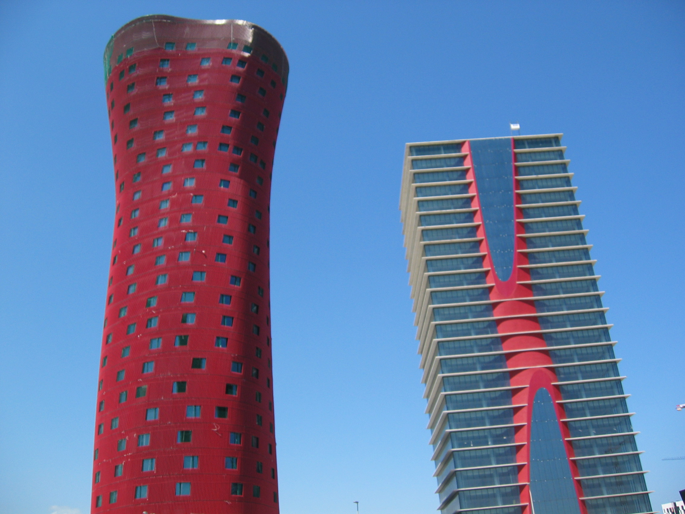 Edificio Torre Fira Barcelona – fachada de vidrio